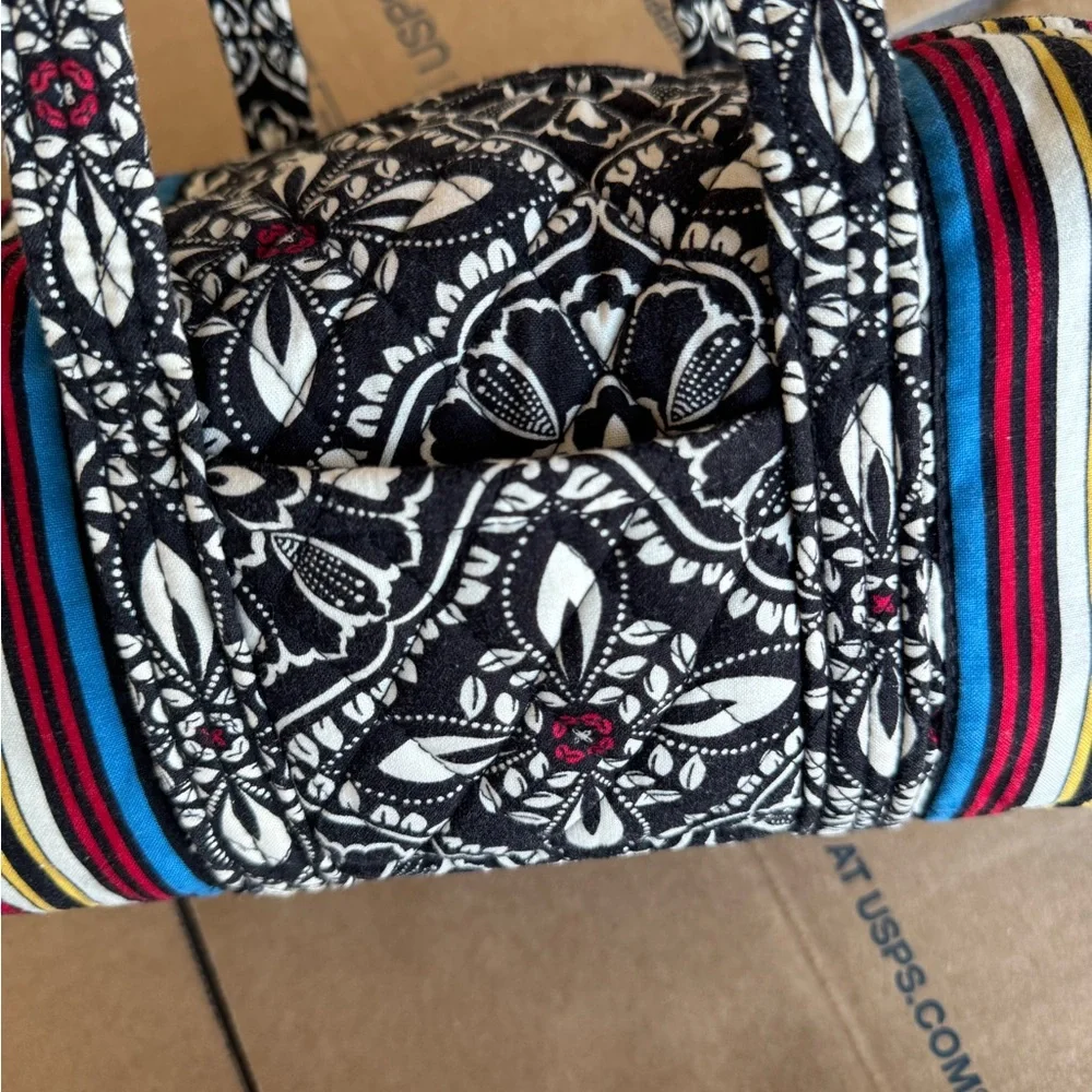 Vera Bradley Barcelona Quilted Shoulder Bag - Picture 2 of 6